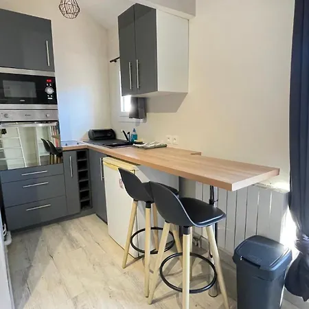 Calme Et Confort - Proche Centre-ville & Commerces - 20min Du Futuroscope - Wifi Gratuit Poitiers