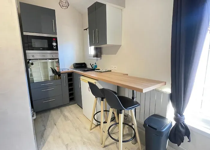 Calme Et Confort - Proche Centre-ville & Commerces - 20min Du Futuroscope - Wifi Gratuit Poitiers